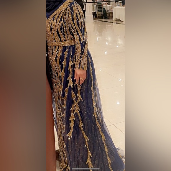 Custom Gorgeous Couture Dress with 2 Attachable Pieces - Picture 4 of 5